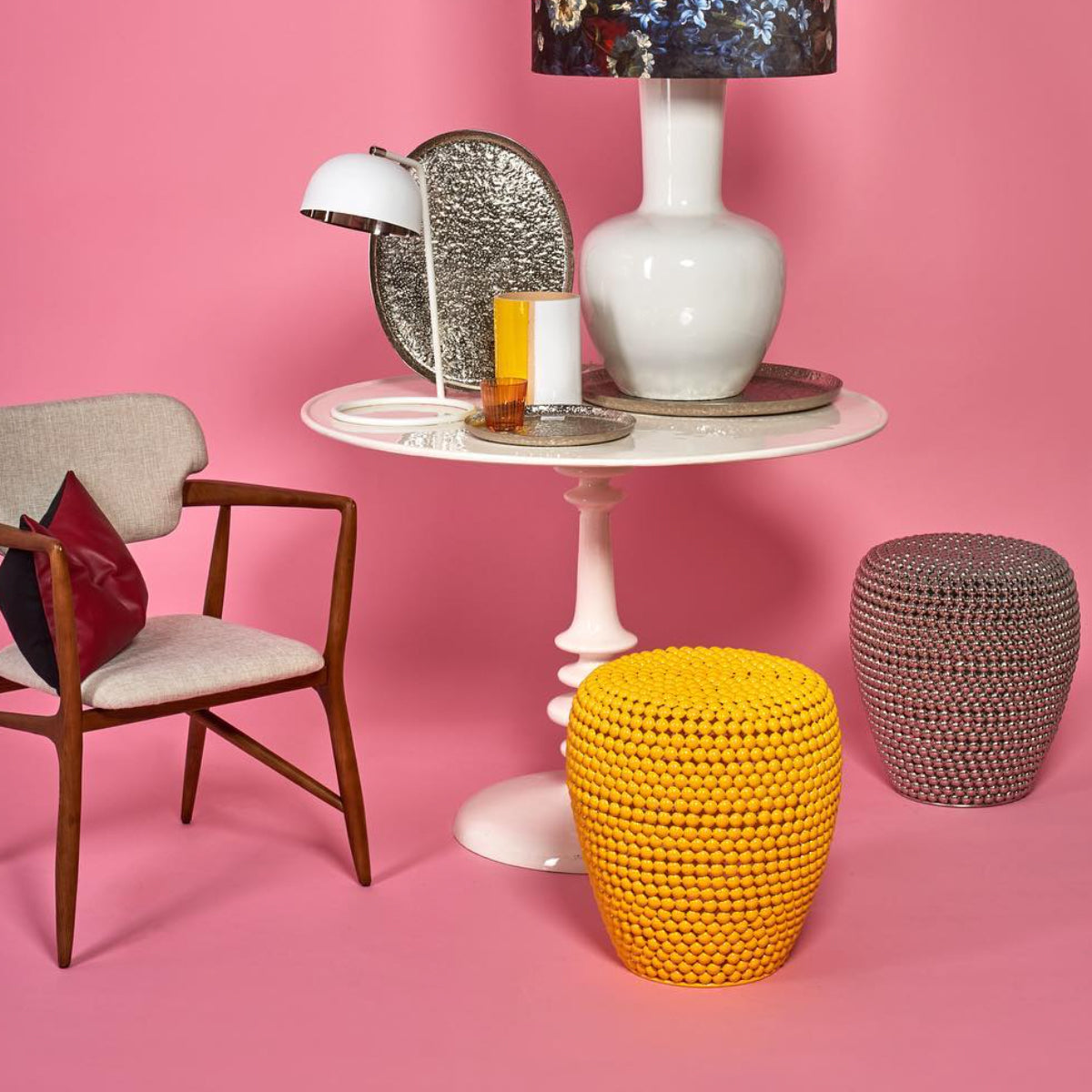 Stool Dot