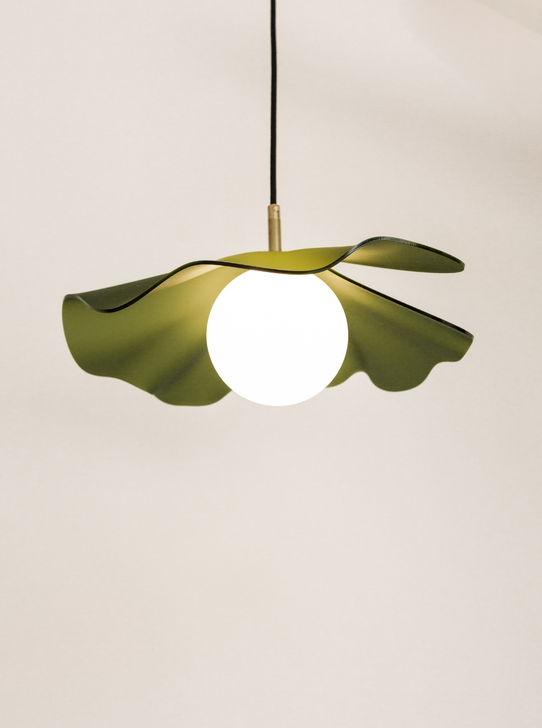 גוף תאורה תלוי מסדרת DESERT LIGHT