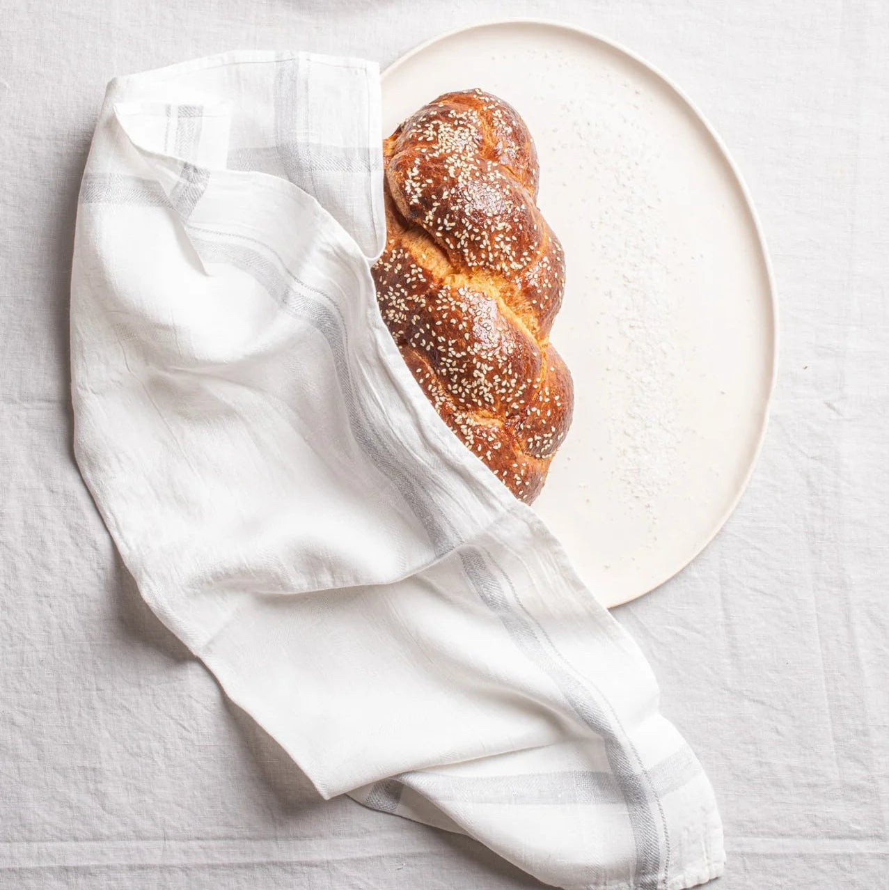 מגש חלה גדול בעבודת יד