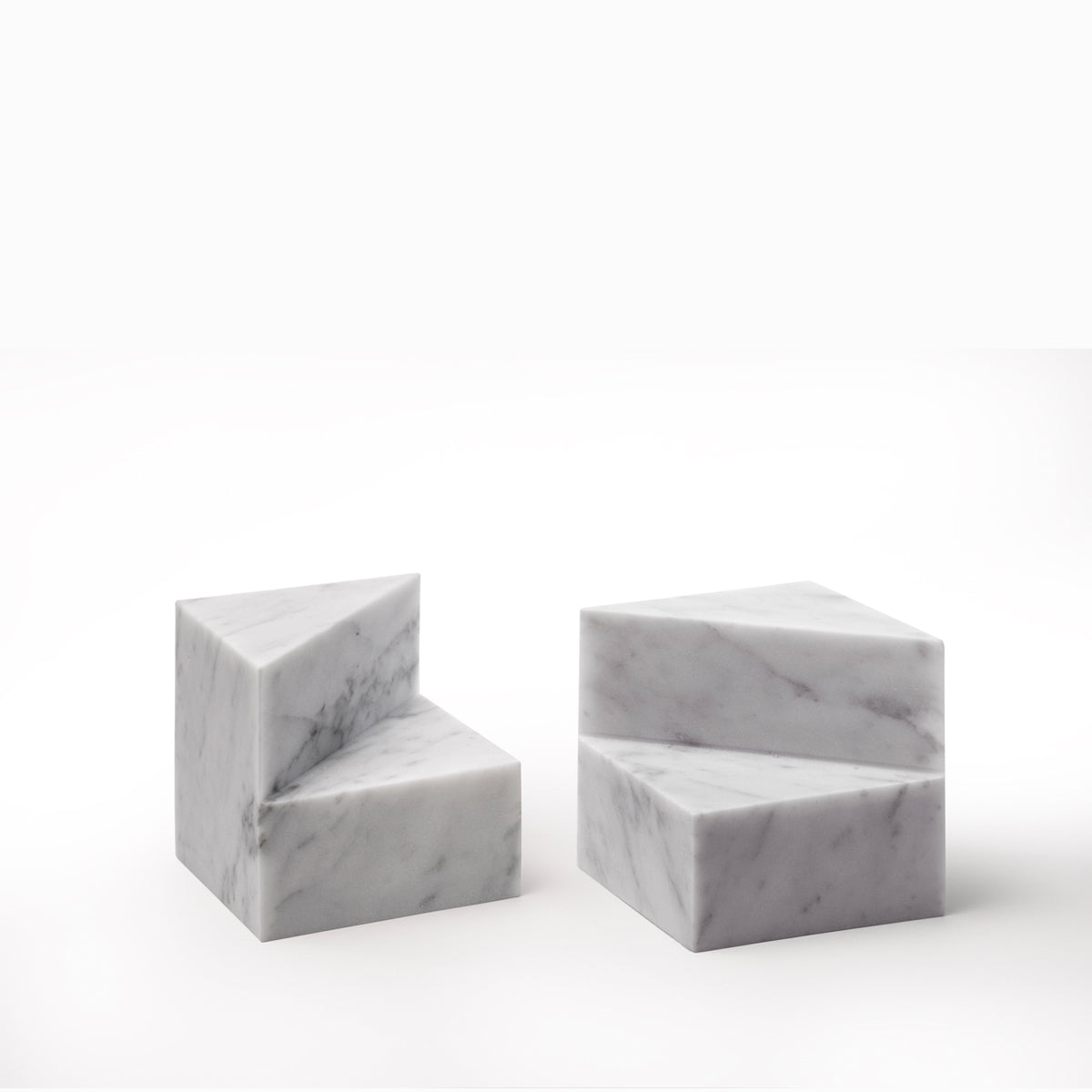 Kilos Bookends Cube